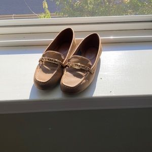 Nautical slip-on tan shoes